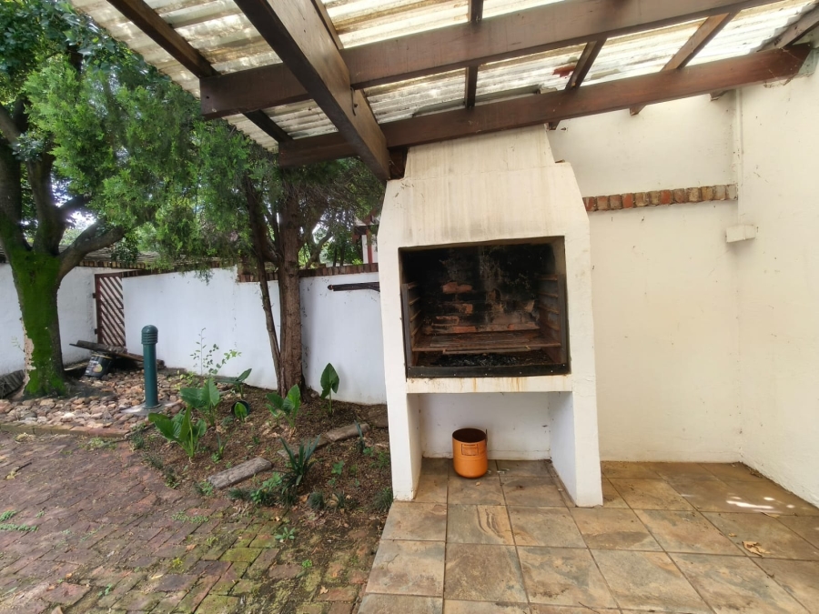 2 Bedroom Property for Sale in Grimbeeck Park North West